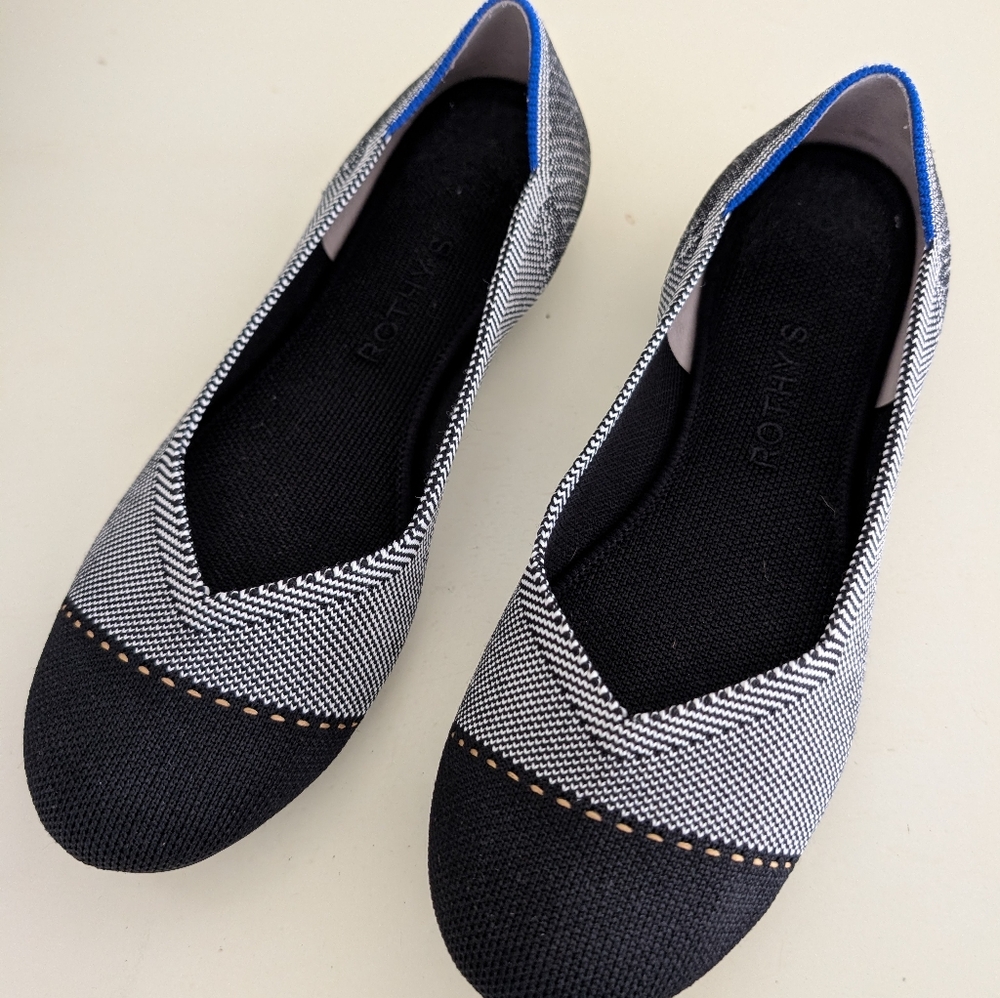 Rothy's Size 8 Black and White Women's Flats with Blue Accent